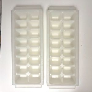 Set of 2 Stacking Plastic Ice Cube Trays Clear White EUC